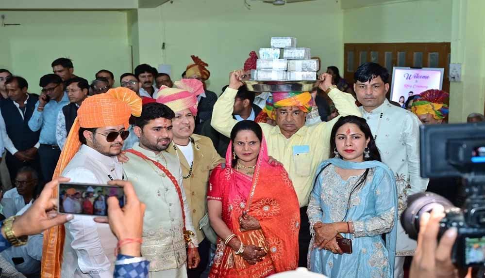 1 करोड़ 61 लाख का मायरा: मामा ने भांजे की शादी में दिए 81 लाख कैश और 25 तोला सोना