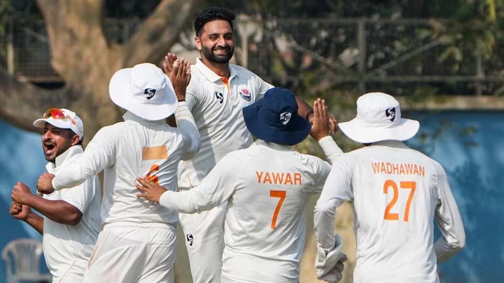 जम्मू-कश्मीर ने 67 साल बाद फाइनल में बनाई जगह, बंगाल को 6 विकेट से हराकर किया धमाका