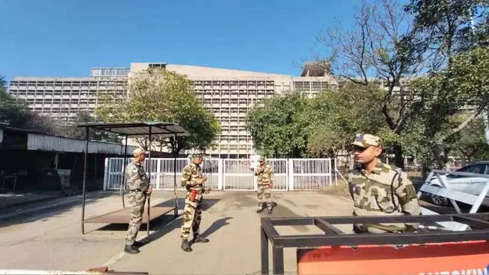 ईमेल पर मची अफरा-तफरी, पंजाब सचिवालय को उड़ाने की धमकी मिली
