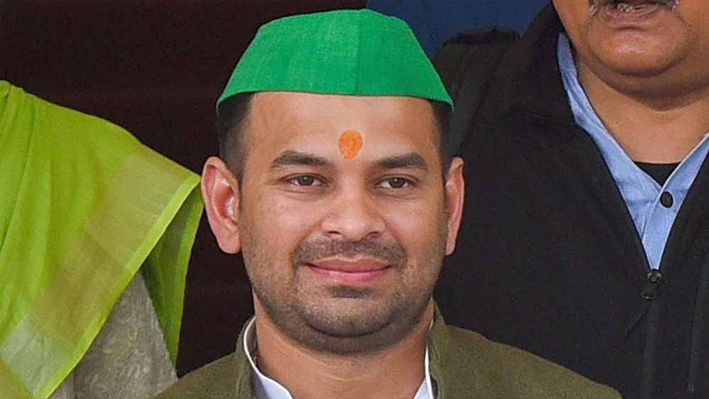 मोदी सरकार से खुश हुए तेजप्रताप, 10 में 10 अंक देकर कहा- लालू यादव का दौर अब समाप्त