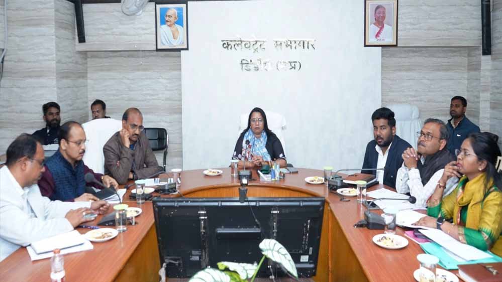 साप्ताहिक जनसुनवाई: कलेक्टर ने सुनी जनता की शिकायतें, तुरंत समाधान के दिए निर्देश