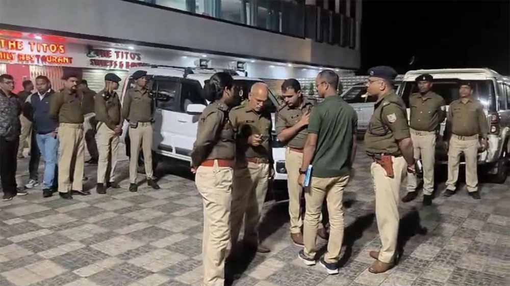 रांची में बेखौफ बदमाश: टीटोस फैमिली रेस्टोरेंट में फायरिंग कर वेटर को मारी गोली