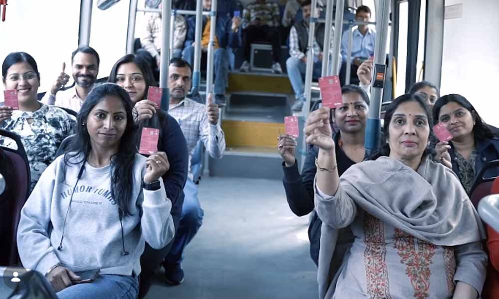 महिला सशक्तिकरण की नई पहल: डीटीसी बसों में फ्री सफर अब पिंक मोबिलिटी कार्ड से