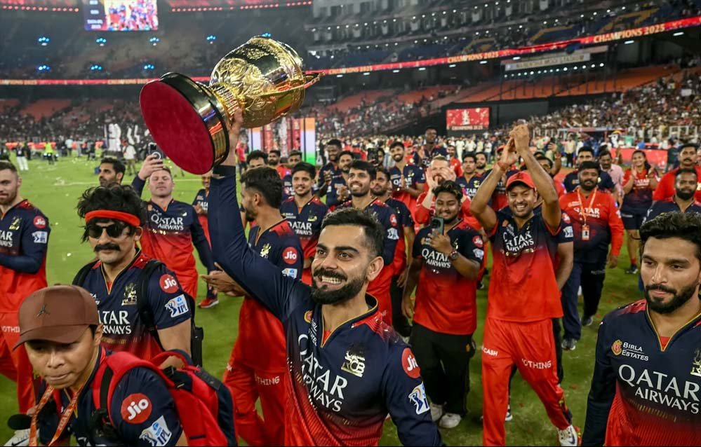 RCB फैन्स का उत्सव, बेंगलुरु में IPL आयोजन के लिए मिली मंजूरी