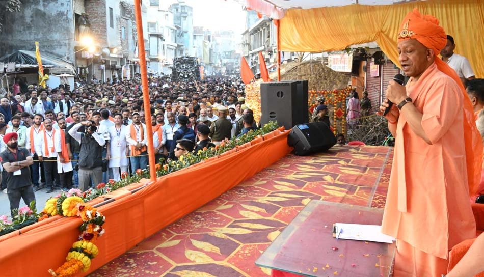 पूरी दुनिया में उपद्रव, पर पीएम मोदी के रूप में यशस्वी नेतृत्व करा रहा नए भारत का दर्शन: सीएम योगी