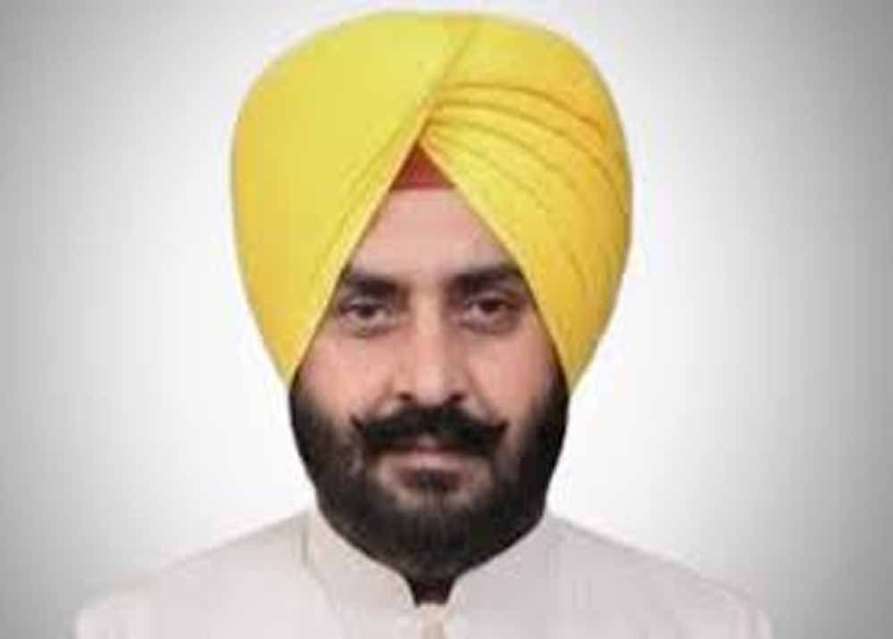 सियासत में हलचल: AAP विधायक हरमीत की गिरफ्तारी, रेप केस में पुलिस का बड़ा कदम