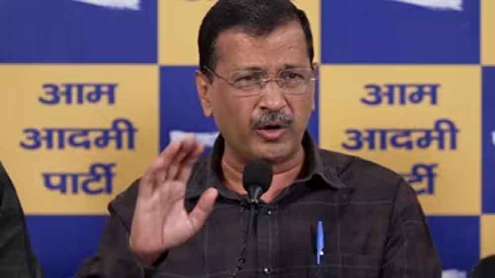 पैसों के आरोपों पर केजरीवाल का पलटवार, बोले- साबित करो वरना जवाब दो