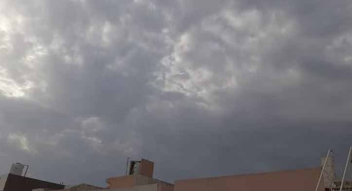 तूफान की मार के बाद नई चेतावनी, दो दिन तक सतर्क रहने की अपील