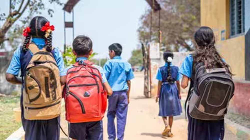 लू के खतरे के चलते नोएडा में स्कूलों की टाइमिंग बदली, बच्चों की सुरक्षा प्राथमिकता