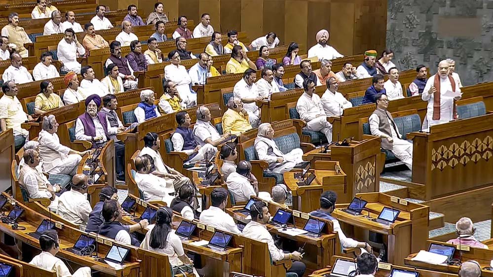 महिला आरक्षण कानून 2023 लागू, संसद में महा-बहस के बाद आधी रात को जारी हुआ नोटिफिकेशन