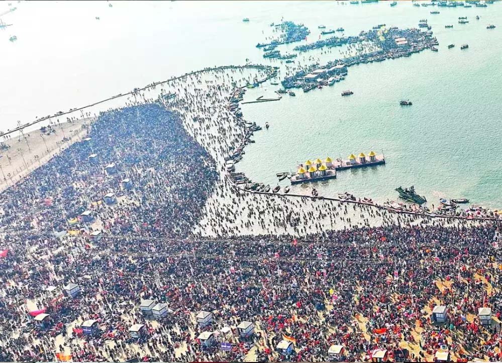 योगी सरकार की पहल से प्रयागराज में विदेशी श्रद्धालुओं की बढ़ी रुचि, आध्यात्मिक पर्यटन को मिली गति