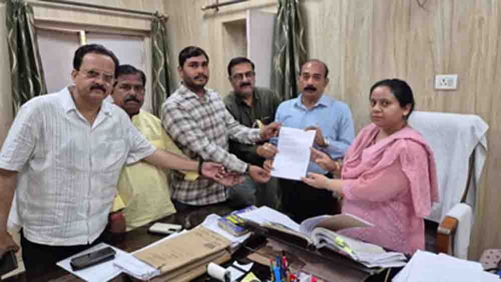 यूपी में 15 अप्रैल से शुरू हो रही सहालग पर गैस की मार, बुकिंग पर्ची दिखाने पर ही कैटरर्स को मिलेगी आपूर्ति