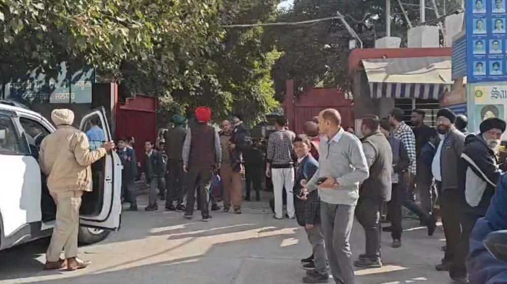 जालंधर में बढ़ी सुरक्षा, DPS और मेयर वर्ल्ड समेत कई स्कूलों को बम से धमकी
