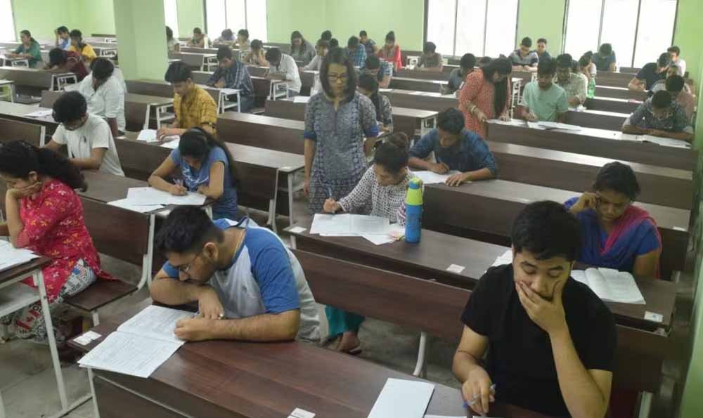 HCS प्रिलिम्स पर सख्त निगरानी: 337 परीक्षा केंद्रों पर 93,696 अभ्यर्थी देंगे एग्जाम