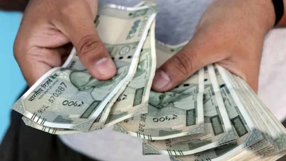 सरकार का बड़ा फैसला: कर्मचारियों के परिजनों को अब 1.25 लाख रुपये की अनुग्रह सहायता