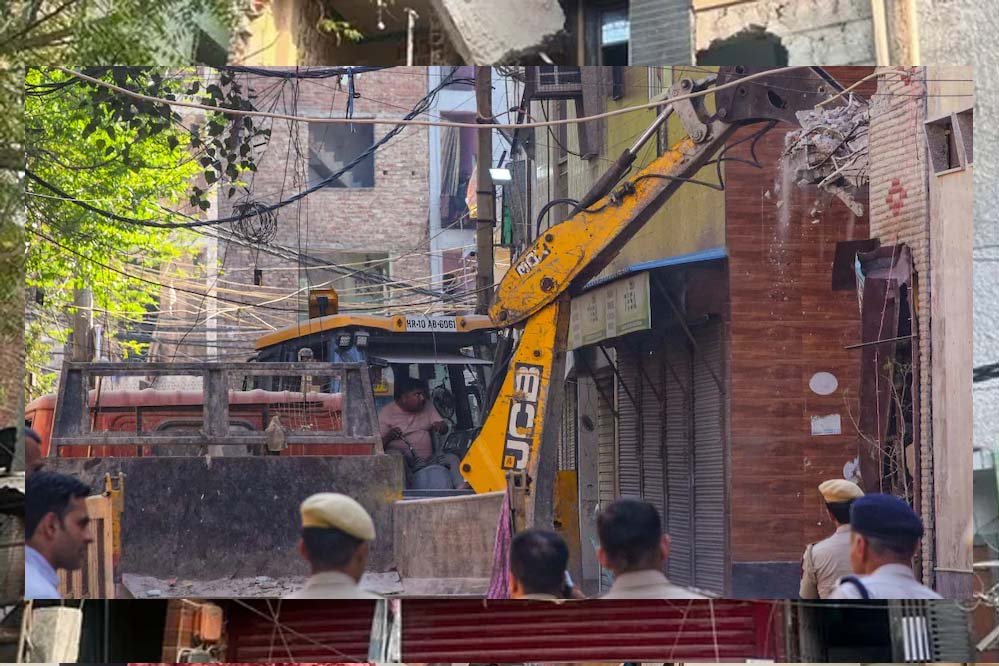 दिल्ली के उत्तम नगर में बुलडोजर कार्रवाई जारी, ट्राइब्यूनल ने दी राहत की अर्जी को नकारा