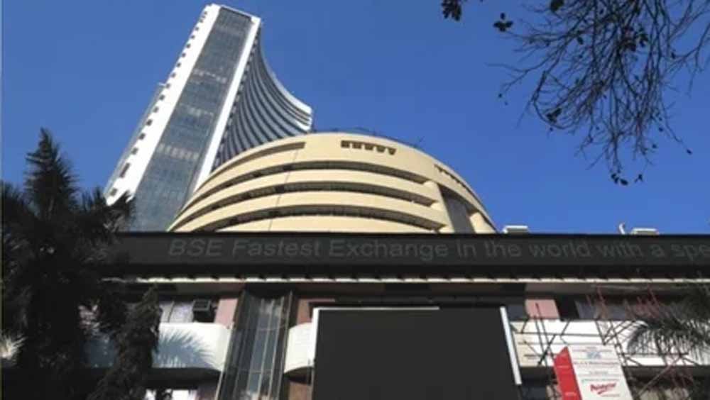 Gift Nifty लाल निशान में, कल Sensex-Nifty पर पड़ सकता है बड़ा असर; निवेशकों के लिए चेतावनी?