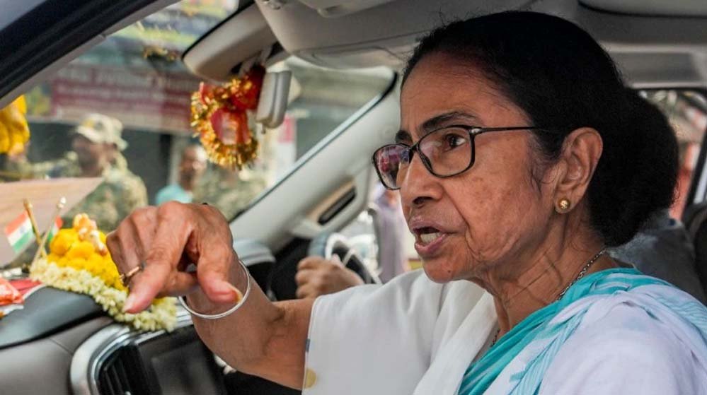 ‘No इस्तीफा’ स्टंट में ममता की लाइफलाइन, कल तक ही बची राहत