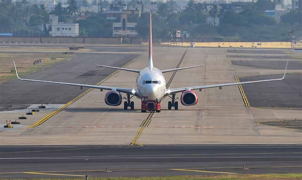 चेन्नई में बड़ा एयरपोर्ट हादसा, यात्री की खतरनाक हरकत