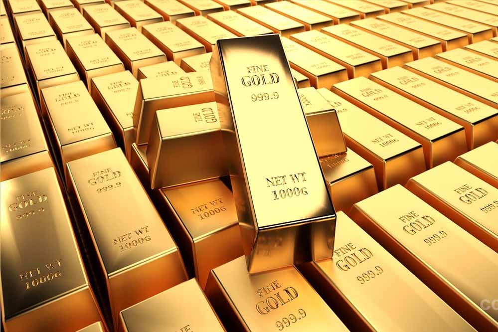 सोना स्थिर, चांदी धड़ाम! हाई लेवल से ₹1.92 लाख तक टूटी कीमतें, निवेशकों की बढ़ी चिंता