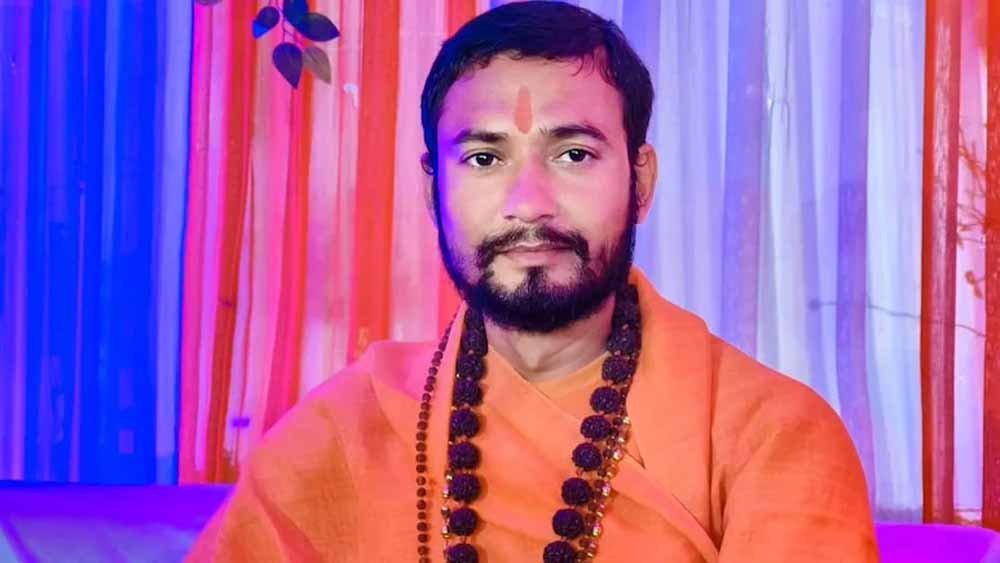 मठ में सोते समय महंत पर हमला, इलाके में आक्रोश और सुरक्षा पर सवाल