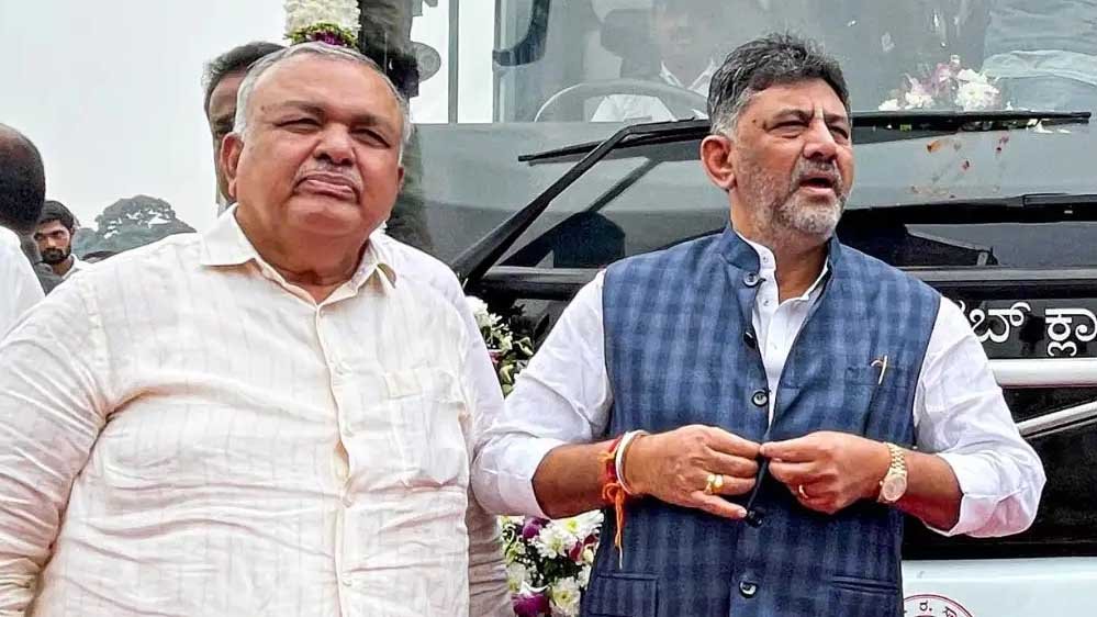 कर्नाटक सरकार में असंतोष की चिंगारी: रामलिंगा रेड्डी ने मंत्री पद से दिया इस्तीफा