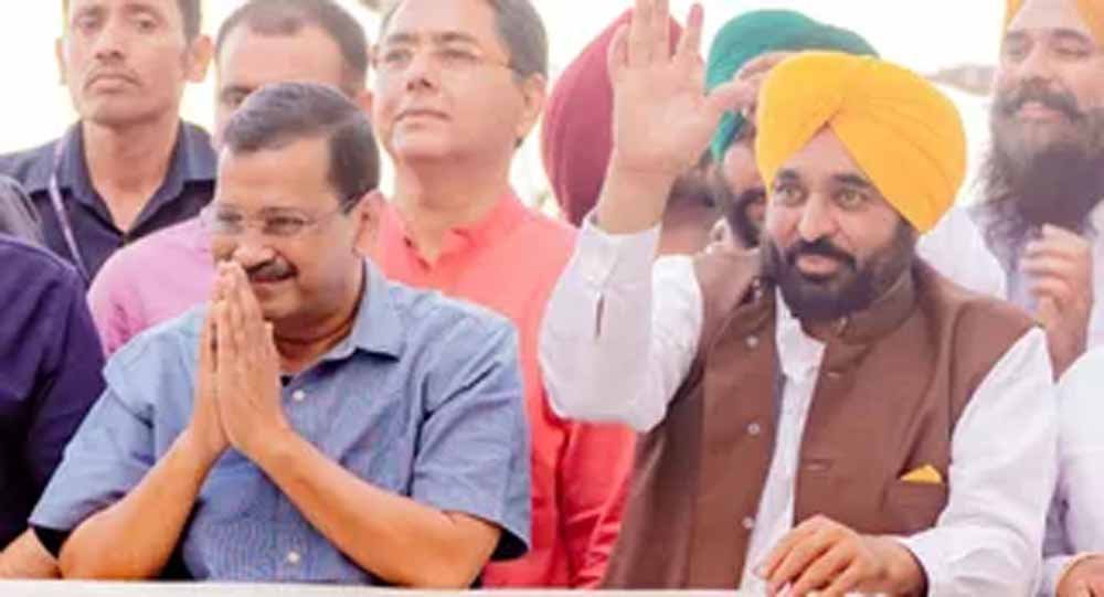 पंजाब में AAP का जनसंपर्क अभियान तेज, लोक मिलनियों में विकास कार्यों का होगा हिसाब-किताब