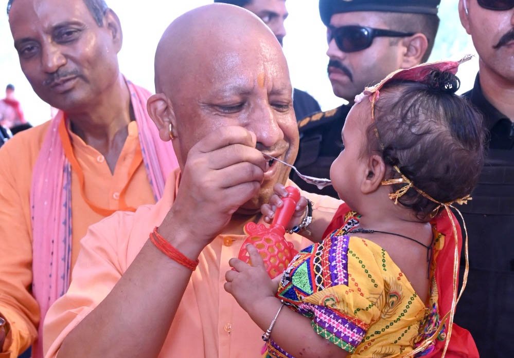 मातृ एवं नवजात स्वास्थ्य में यूपी ने रचा नया रिकॉर्ड, 16 जिलों के सभी प्रसव केंद्रों ने हासिल की बड़ी सफलता