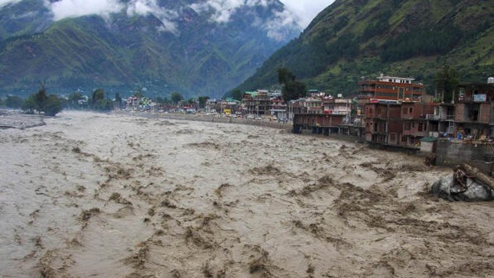 Himachal Weather: मॉनसून बना आफत, 9 लोगों की जान गई, 49 सड़कें बंद; कई इलाकों में भूस्खलन