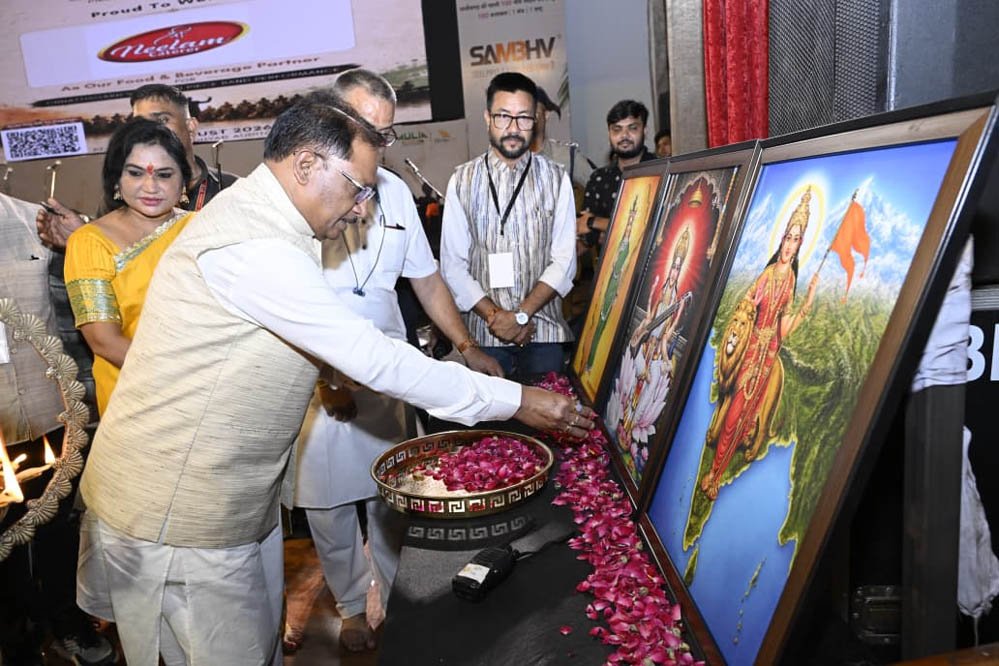 मुख्यमंत्री साय संस्कृति विभाग द्वारा आयोजित ‘आजादी की धुन’ समारोह में हुए शामिल