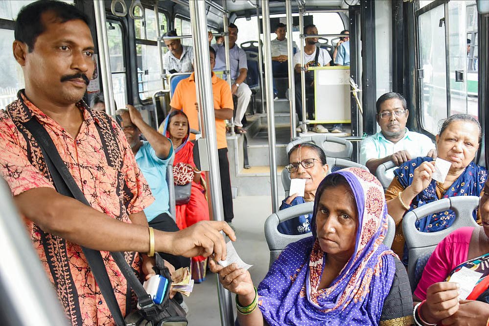 महिलाओं के लिए खुशखबरी! इस राज्य में फ्री बस यात्रा की तैयारी, भाजपा सरकार ने बनाया प्लान