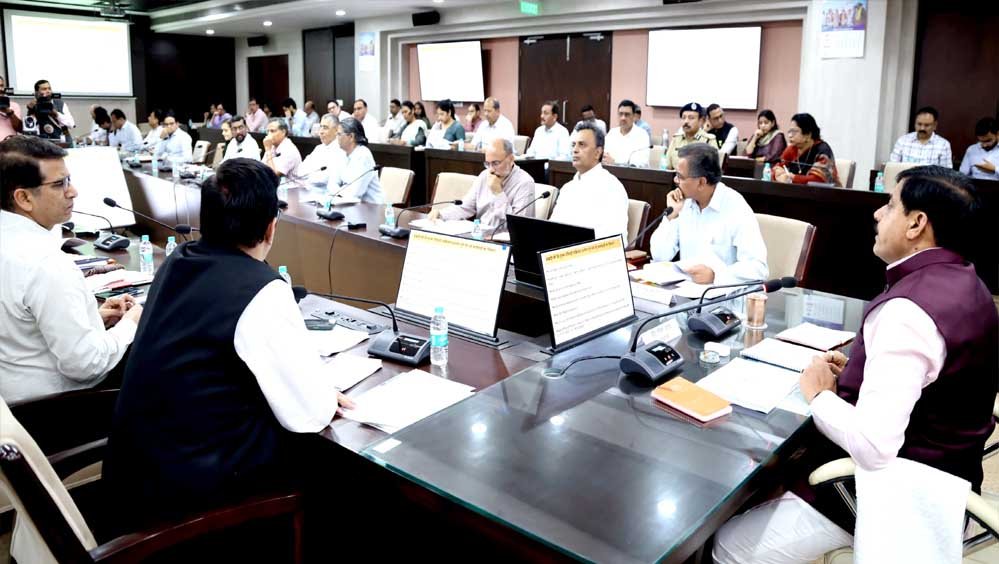 प्रधानमंत्री स्वामित्व योजना में ग्रामीण आबादी को पट्टे देकर करें लाभान्वित: मुख्यमंत्री डॉ. यादव