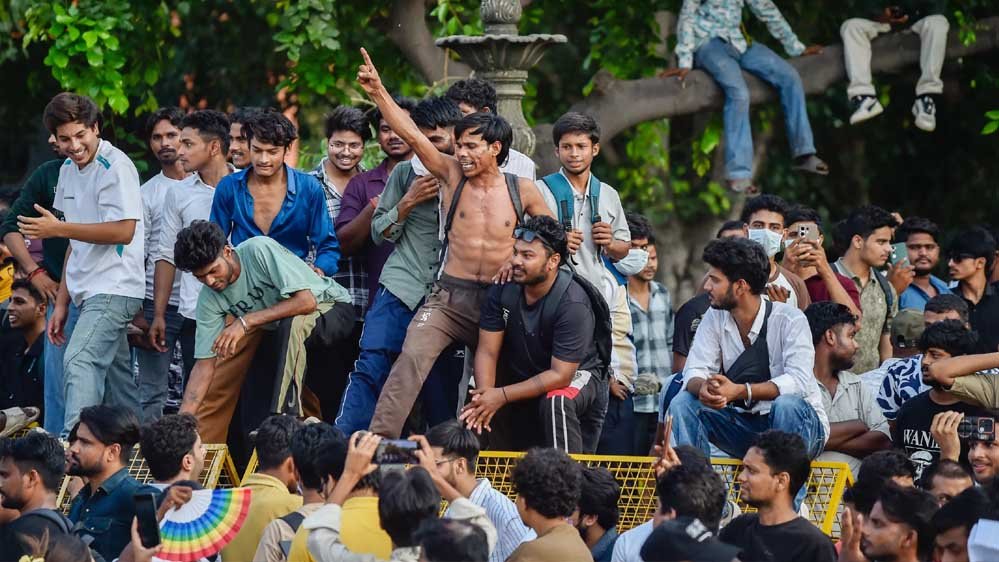 Gen-Z की सबसे बड़ी चिंता नौकरी, 53 फीसदी युवाओं ने रोजगार को बताया अहम मुद्दा