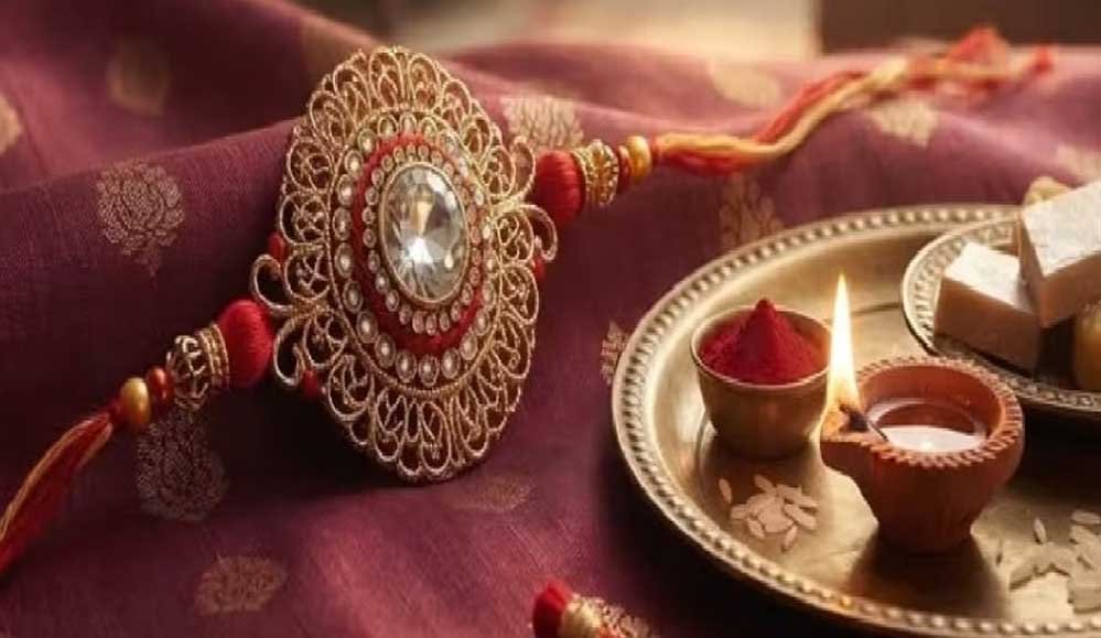 भद्रा मुक्त रक्षाबंधन आज, चंडीगढ़ में 12 फीट की राखी और महिलाओं को ₹1000 का तोहफा