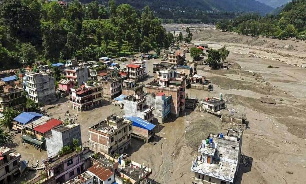 नेपाल में फिर मंडराया तबाही का खतरा! चीन की वॉर्निंग से खलबली, झील फटने की आशंका