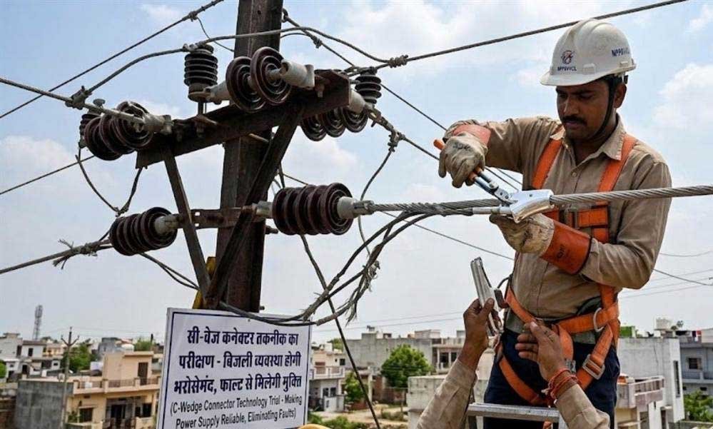 मध्य प्रदेश की बिजली व्यवस्था को हाईटेक बनाने की तैयारी! HT लाइनों में C-वेज कनेक्टर से होगा सुधार