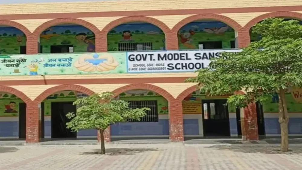 हरियाणा सरकार का बड़ा फैसला, सरकारी स्कूलों में प्रवेश से पहले लेनी होगी अनुमति