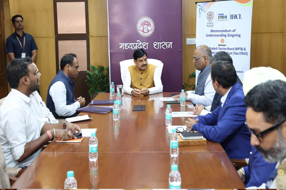 मध्य प्रदेश पर्यटन को मिलेगी नई रफ्तार, पर्यटन बोर्ड और टाटा स्ट्राइव ने किया समझौता