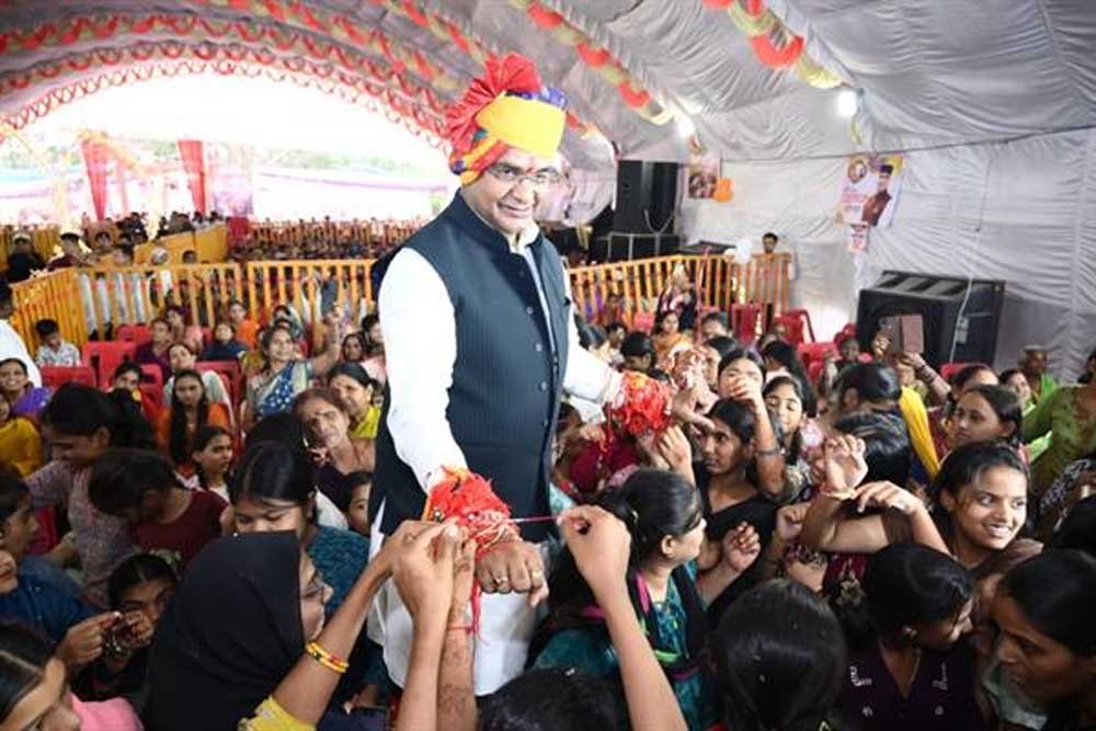 नई पीढ़ी आधुनिक सोच के साथ सनातन परंपरा का कर रहीं निर्वहन : मंत्री  सारंग