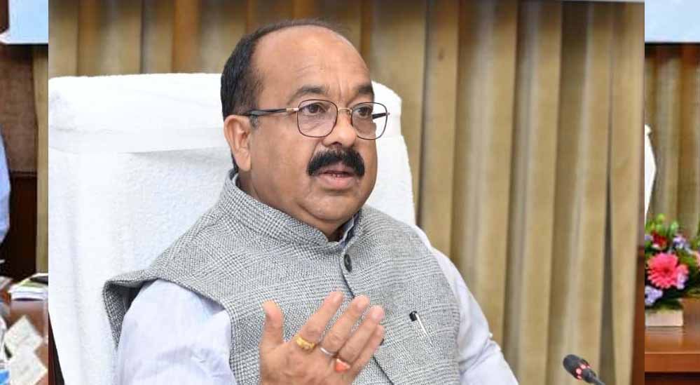 रायपुर में अफसरों की फील्ड विजिट पर जोर, अरुण साव बोले- जमीनी हकीकत देखकर तेज करें काम