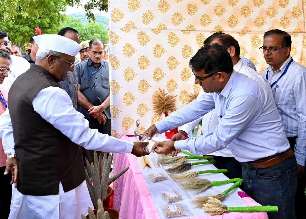 नशा व्यक्ति को विवेक से अविवेक की ओर ले जाता है, राज्यपाल बागडे ने जनभागीदारी पर दिया जोर
