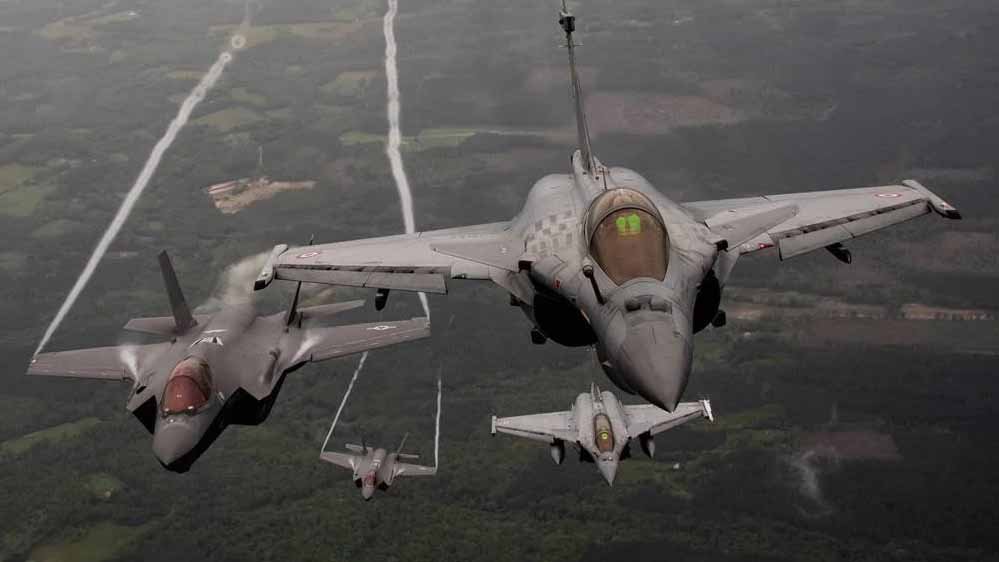 भारत को मिला धांसू ऑफर! राफेल और F-35 से तेज रफ्तार वाले फाइटर जेट ने बढ़ाई पाकिस्तान की चिंता
