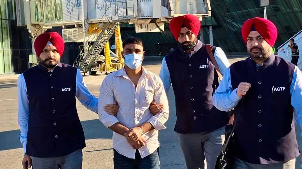 गैंगस्टर अमृत दलम पर शिकंजा, यूरोप से भारत लाया गया; पंजाब में हत्या समेत कई केस दर्ज
