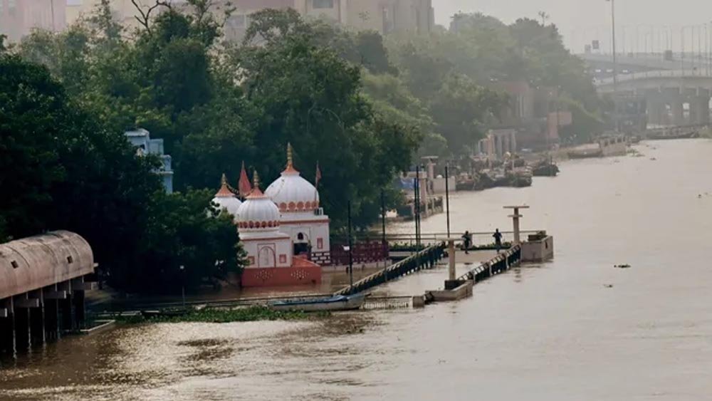 12 जिलों में 22.42 लाख आबादी बाढ़ से प्रभावित, NDRF-SDRF की 37 टीमें मोर्चे पर