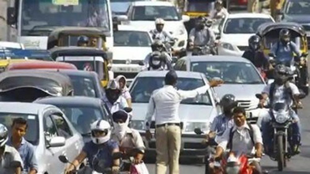 पॉलीटेक्निक चौराहे पर अब नहीं लगेगा लंबा चक्कर, ट्रैफिक पुलिस ने बदला रूट