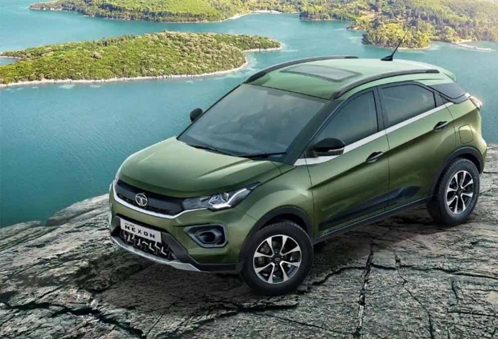 Tata Nexon में होगा बड़ा अपडेट, नए डिजाइन और एडवांस फीचर्स के साथ टेस्टिंग में नजर आई SUV