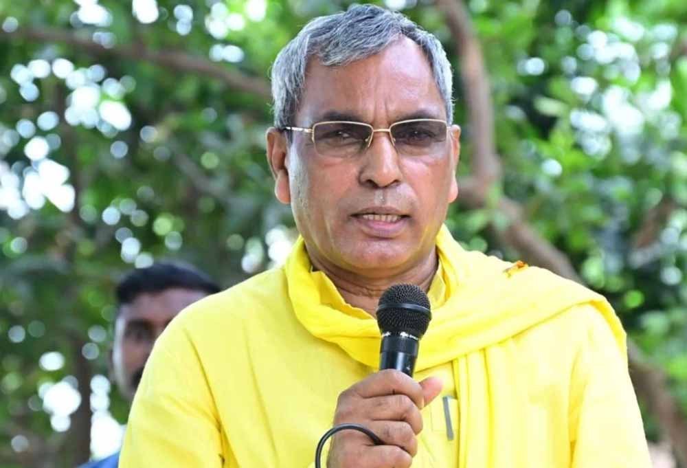 शिवपाल के हाथों से लिया लोहिया ट्रस्ट, सियासत तेज; ओपी राजभर बोले- अखिलेश को चाचा पर भरोसा नहीं