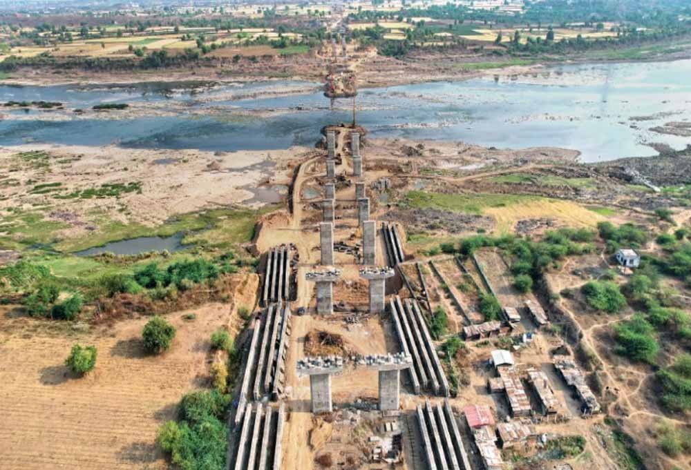 इंदौर में ब्रिज निर्माण को लगा ब्रेक, जमीन और ट्रैफिक डायवर्शन के फेर में अटके 13 प्रोजेक्ट