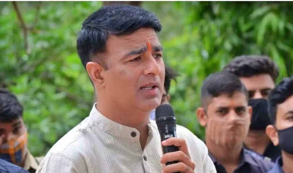 UCC को लेकर सियासी घमासान तेज, ओवैसी-अखिलेश के विरोध पर बरसे पूर्व BJP विधायक संगीत सोम