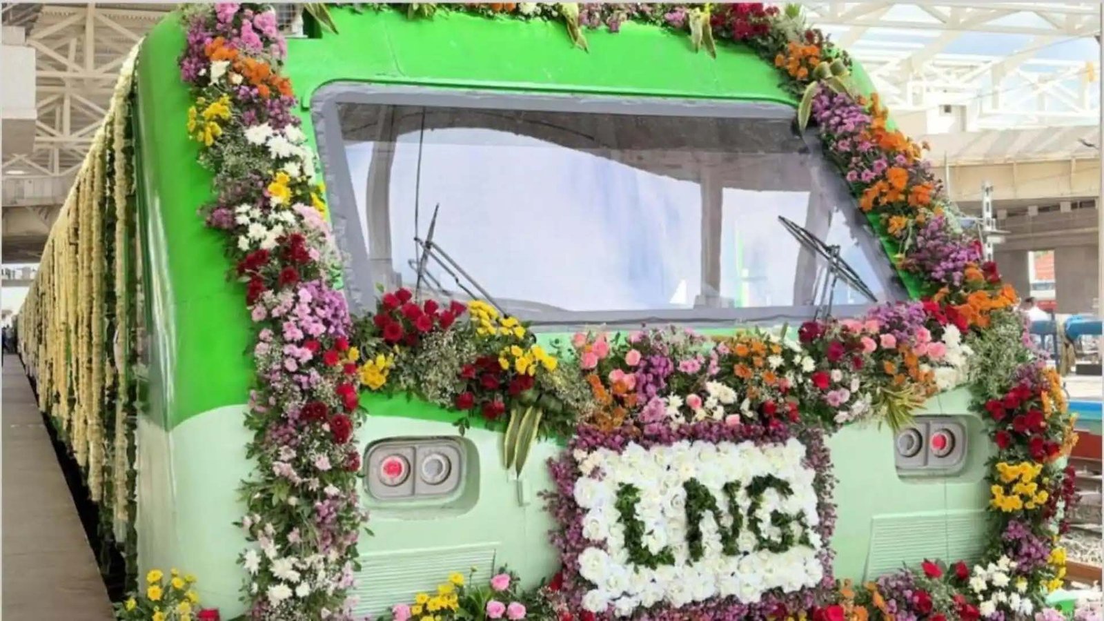 हाइड्रोजन के बाद अब LNG ट्रेन की एंट्री, 1600 KM तक चलेगी एक टैंक में